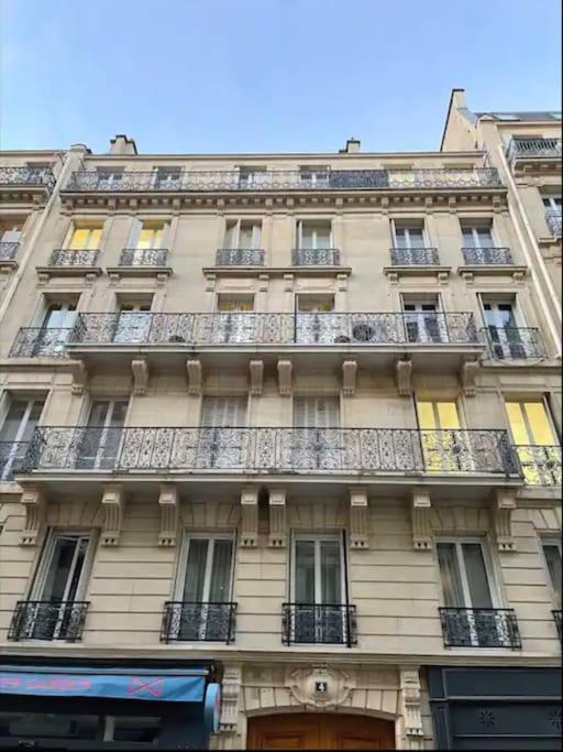 Quiet And Spacious Apartment Near Champs Elysees Παρίσι Εξωτερικό φωτογραφία
